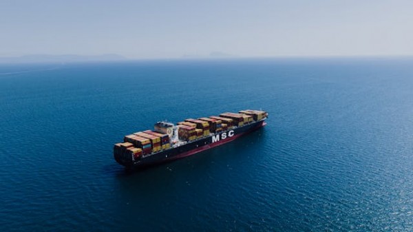 Maersk and Hapag-Lloyd are not considering immediate return to Red Sea routes 